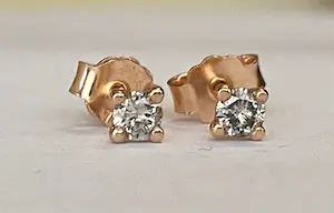 18 kt rosegouden oorstekers met diamanten ca 0,23 crt kopen? Bied vanaf 160!