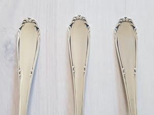 Georg Nilsson - Broodmes, 6 Dinermessen 6 Dinerlepels - Model Riche 694 kopen? Bied vanaf 1!