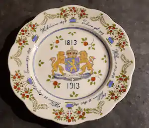 Plateelbakkerij Zuid-Holland - 100 jaar staat der Nederlanden 1813-1913 vendu pour 20€ !