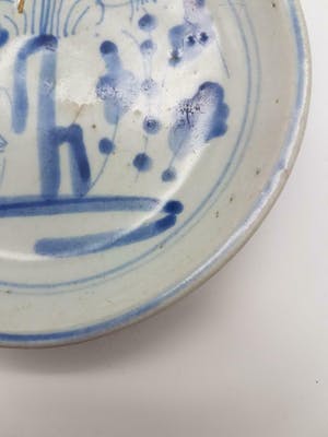 Niet of onleesbaar gesigneerd - Antiek Chinees porselein bordje blauw wit Ming periode, eind 16e -begin 17e eeuw kopen? Bied vanaf 1!
