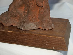 Niet of onleesbaar gesigneerd - Beeld van klei , Melodie , Rubinstein – 1941 – gesigneerd CH of HC kopen? Bied vanaf 1!