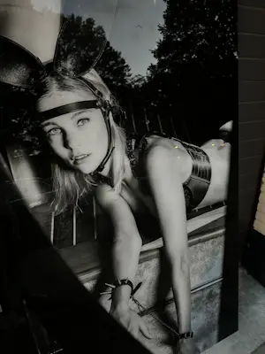 Oscar Munar - Playboy girl laatste kans kopen? Bied vanaf 499!