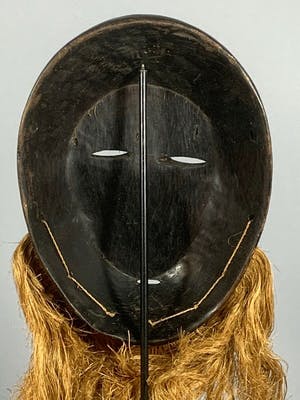 Lega - 191001 - Old Tribal used African mask from the Lega Bwami - Congo. kopen? Bied vanaf 65!