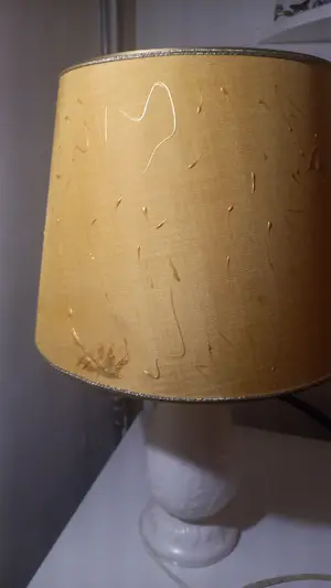 Wedgwood - 1 lampvoet met kap kopen? Bied vanaf 45!