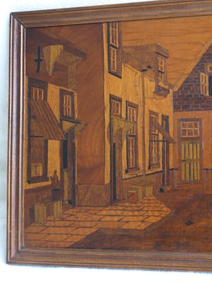 Curiosa - Houtsnijwerk / mozaïek , Stadsgezicht – ingelijst - oud kopen? Bied vanaf 1!