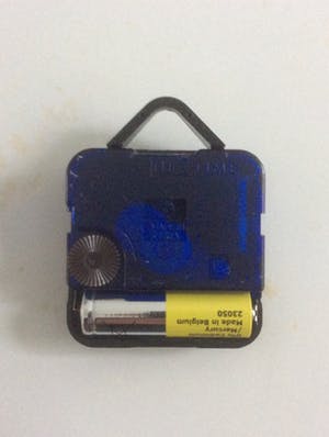 Niet of onleesbaar gesigneerd - WANDKLOK - Hervé di Rosa kopen? Bied vanaf 10!