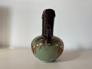 Niet of onleesbaar gesigneerd - Art Nouveau majolica vaas kopen? Bied vanaf 1!