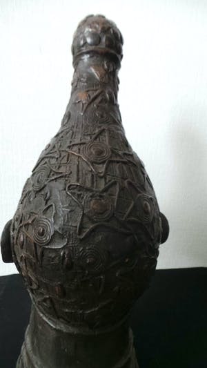 Benin - De kunst van Benin- Bronzen gieters, ivoren beeldhouwers - sculpturen . kopen? Bied vanaf 125!