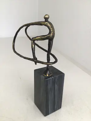 Corry Ammerlaan - Sculptuur “ IN BEWEGING “ kopen? Bied vanaf 1!