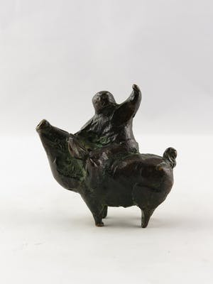 Maja van Hall - Brons, Varken met het kind / Monumentje voor het sparende kind kopen? Bied vanaf 100!