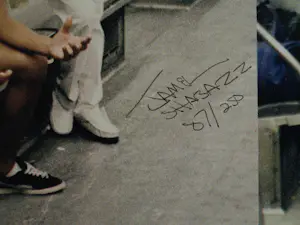 Jamel Shabazz - Gesigneerde foto (4 foto’s op 1 blad) + gesigneerd fotoboek “Back in The Days” kopen? Bied vanaf 250!