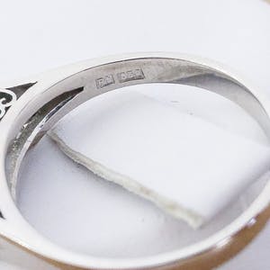 Platinum - Ring - 0.92 ct Emerald - Diamond kopen? Bied vanaf 550!