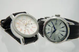 60 - Twee Stalen Unisex polhorloge met rubberenband Vendoux/Officina del Tempo kopen? Bied vanaf 20!