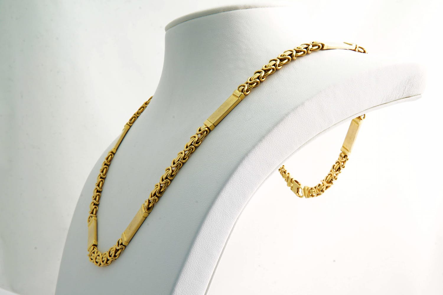 92 - Robuust & zwaar 14 Krt geel-gouden Konings collier - lang formaat (60cm) kopen? Bied vanaf 2480!