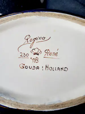 Kunstaardewerkfabriek Regina - Plateel Schaaltje gemerkt door Regina - René WB Gouda Holland, 1938 kopen? Bied vanaf 30!