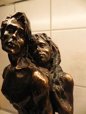 Andre Paor - Bronzen beeld jonge man en vrouw kopen? Bied vanaf 75!