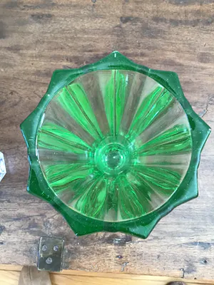 Niet of onleesbaar gesigneerd - 3 glazen vazen, kristal en handmade quality kopen? Bied vanaf 1!