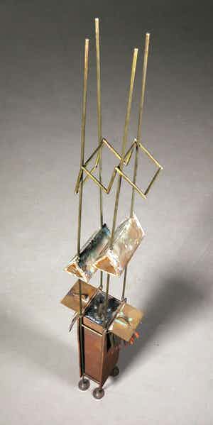 Niet of onleesbaar gesigneerd - IJzer/Messing, Vrijgevormd object verkocht voor € 10!