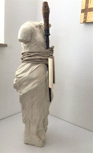 Julia Winter - Vrouwe Justitia - 2003 - Beeld - Diverse materialen - Zeer goed kopen? Bied vanaf 295!