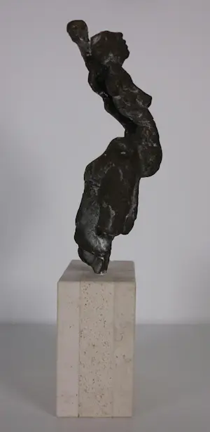 Gerard Engels - Brons, Vrouwfiguur op stenen sokkel + 3 boeken kopen? Bied vanaf 350!