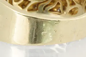 46 - Opvallende & grote 18 Krt goud met diamanten ring - 35 steens - 2.40ct! kopen? Bied vanaf 1900!