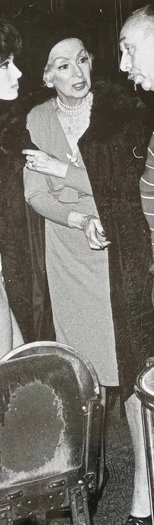 Chanel - Vizo foto Coco Chanel met naakt model kopen? Bied vanaf 75!