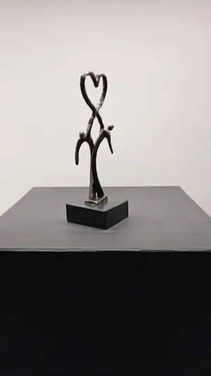Ger van Tankeren - Sculptuur LIEFDESGELUK kopen? Bied vanaf 70!