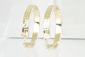 07 -  Elegante set 18 karaats geel-gouden dames "Creolen" met Griekse sleutels kopen? Bied vanaf 140!