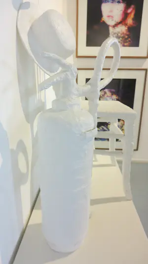 Michel Kourline - Gemengde techniek, White chair kopen? Bied vanaf 150!