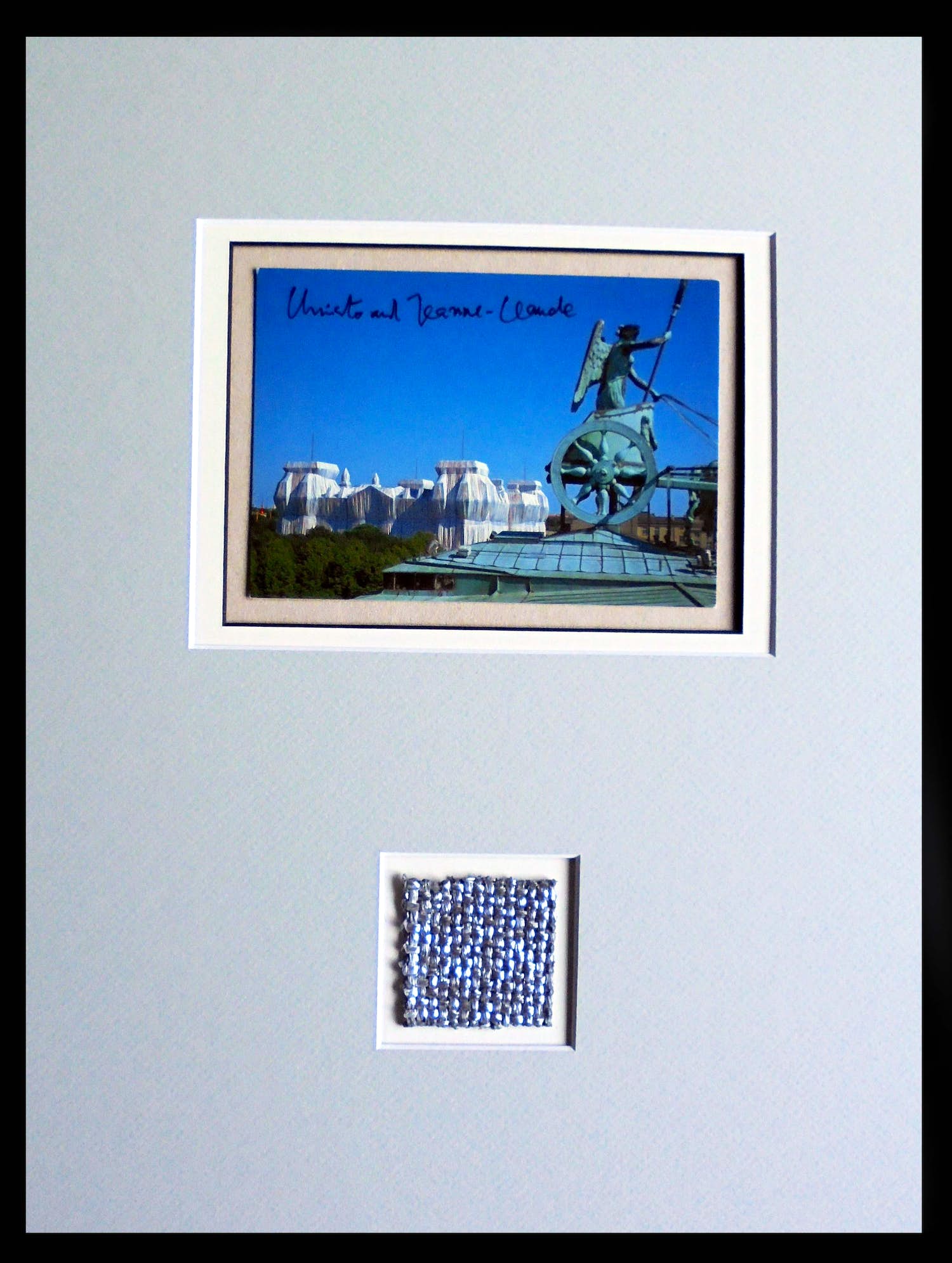 Christo - Project " Wrapped Reichstag "Berlin - 1995 handgesigneerd inc. stofmonster verkocht voor € 1!