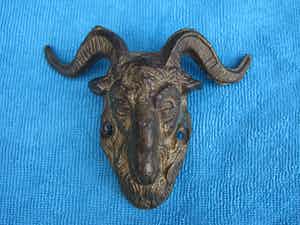 Brons (Onbekend) - Ramskop verkocht voor € 40!