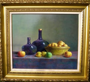 Hans Habraken - Stilleven met schaal appels en oude flessen kopen? Bied vanaf 725!