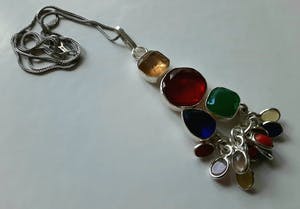 Zilveren ketting 925 met edelstenen hanger kopen? Bied vanaf 10!