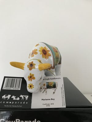 Marianne Bey - SunFlowers / Van Gogh kopen? Bied vanaf 40!