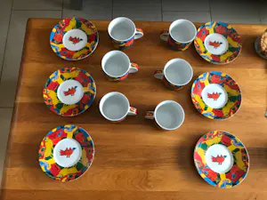 Corneille - Zes kopjes met schoteltjes met illustraties kaufen? Bieten Sie von 29!