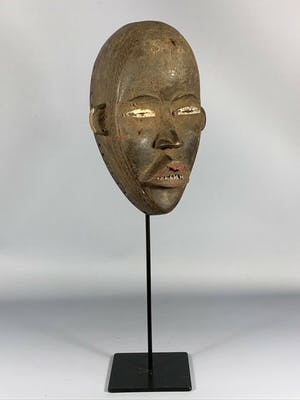Dan - 191215 - Old African Tribal used mask from the Dan - Liberia. kopen? Bied vanaf 65!
