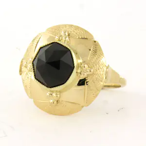 14k geel gouden ring bezet met granaat – 4.9 gram - ringmaat 16.5(52) kopen? Bied vanaf 360!
