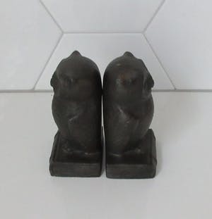 Niet of onleesbaar gesigneerd - Stel uilen boekensteunen in art deco stijl kopen? Bied vanaf 10!