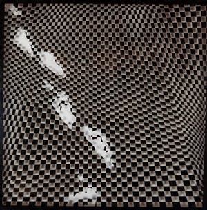 Estella van Bilderbeek - Voetstappen - 1977 - beschilderde sticker op plexiglas, spuitverf en grondverf kopen? Bied vanaf 20!