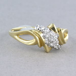 14k bicolor gouden ring bezet met briljant geslepen diamanten tot. 0,13ct kopen? Bied vanaf 1!
