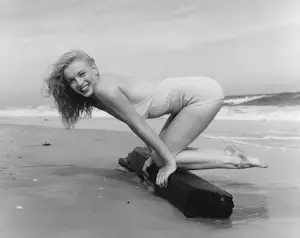 AcheterAndre De Dienes - Marilyn Monroe 1949/2007 - Auflage von 200 - drucksigniert? Enchérissez de 500!