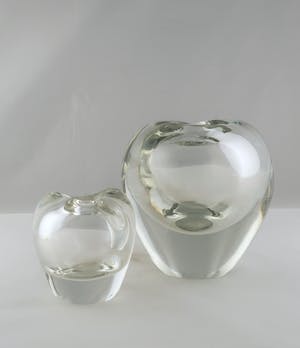 Floris Meydam - Glas, Twee blankglazen vaasjes voor Glasfabriek Leerdam kopen? Bied vanaf 1!