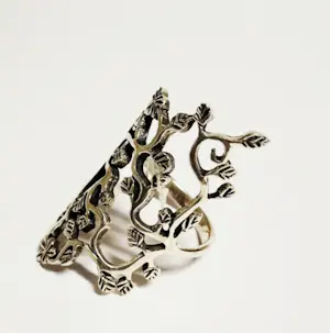 Vintage handgemaakte echte Zwitserse filigraan setting zilveren gotische ring kopen? Bied vanaf 75!