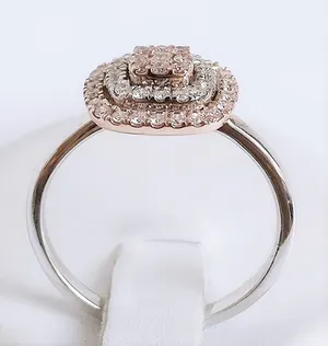 0.50ct Pink Diamond Ring kopen? Bied vanaf 750!