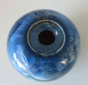 Peter Selhorst - Keramisch bol object met blauw kristalline glazuur kopen? Bied vanaf 1!