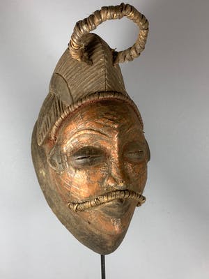Punu - African female mask from the Punu - Gabon. kopen? Bied vanaf 65!