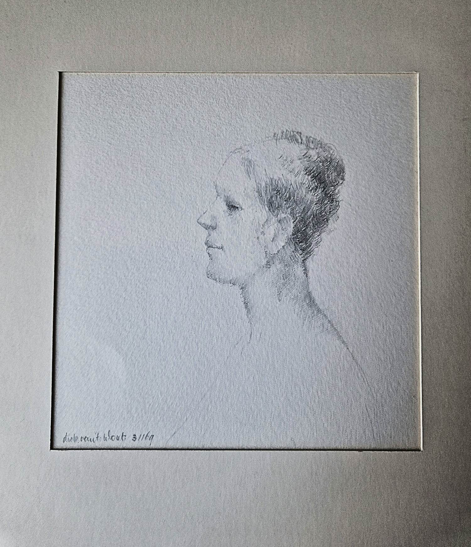 Dick van 't Wout - verstilde potloodtekning "jonge vrouw en profil" 1969 - potloodgesigneerd kopen? Bied vanaf 29!