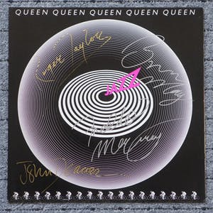 Queen - Jazz, LP Signiert: Mercury, May, Taylor, Deacon, mit Poster kopen? Bied vanaf 350!