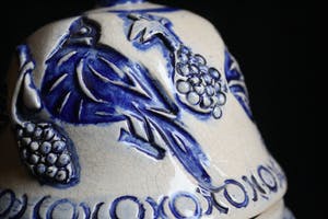 Niet of onleesbaar gesigneerd - Prachtige Grote Zeldzame Oude Deksel Pot (19e eeuw) kopen? Bied vanaf 1!