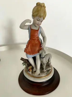 Real Fabbrica Capodimonte - Triade Benacchio porseleinen beeldjes- meisje en jongen kopen? Bied vanaf 40!